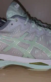 کفش سایز بزرگ