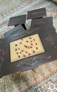 میز عسلی و جلو مبلی ها