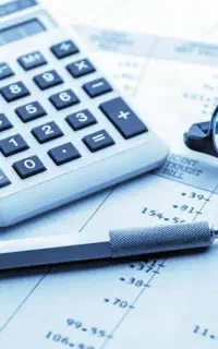 حسابدار خانم(تحصیلات حسابداری یا کامپیوتر)