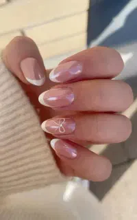 کاشت ناخن با بهترین متریال و کمترین هزینه