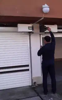 نصب کرکره برقی وشیشه سکوریت وجک با۳۵سال تجربه