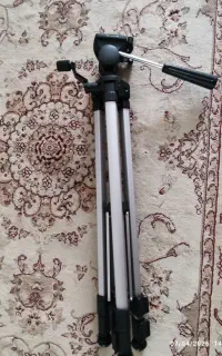 پایه دوربین عکاسی