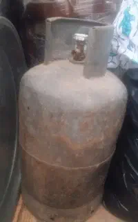 دو عدد کپسول گاز پرسی