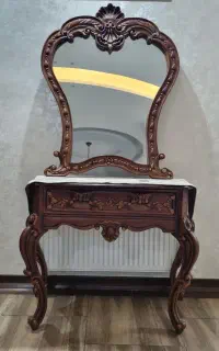 آینه و کنسول