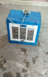 کولر آبی کوچیک سالم وبدون هیچ ایرادی درحدنو