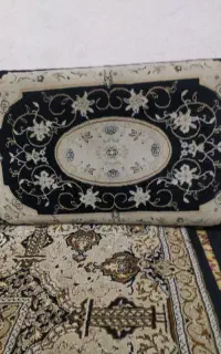 شش عدد پشتی