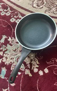 فروش دوعدد تابه چدن