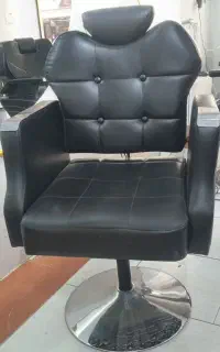 صندلی ارایشگاه