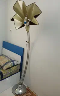 چراغ خواب پایه دار