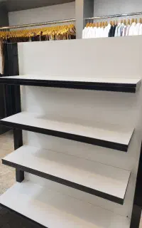 قفسه چوبی