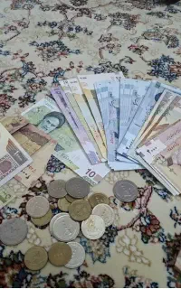 پوا نقد و کلکسیونی