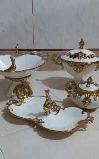 ظروف پذیرایی طاووس طلایی