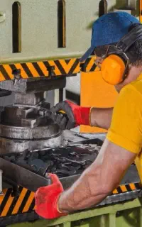 آگهی استخدام کارگر ساده