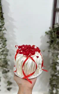 کیک خونگی و باکس هدیه