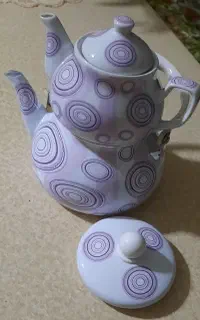 قوری کتری و وسایل آشپزخانه