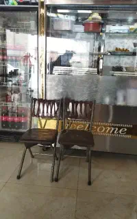 نیازمندآشپز خانم نیمه ماهرجهت صبحانه خوری
