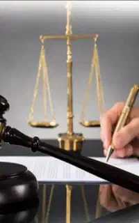 وکیل دادگستری