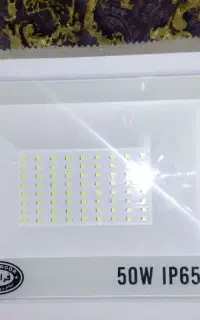 پروژکتور فروشی