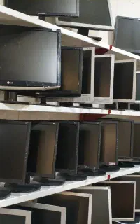 قیمت مناسب ترین مانیتور 15 صفحه تخت