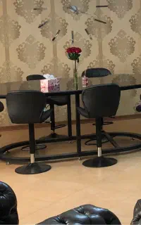 میز نهارخوری بدون صندلی