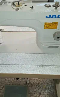 چرخ خیاطی راسته دوز جک موتور سرخود در حد نو