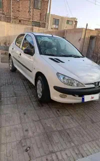 پژو 206 مدل 1401 در حد صفر کم کار بدون رنگ