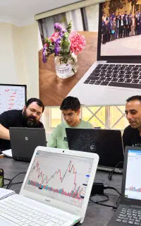 کلاس آموزش ترید فارکس و کریپتو نیمه خصوصی عملی
