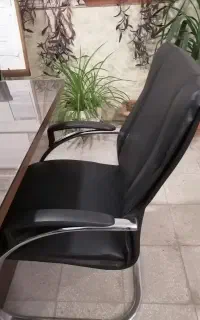 صندلی کنفرانس در حد نو