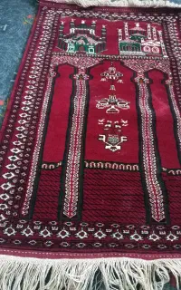 نمازلق(فرش دست باف)