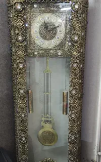 ساعت ایستاده ی برنز