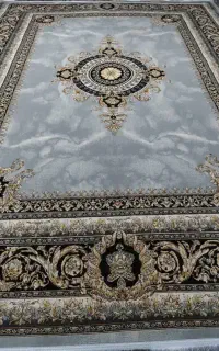 تعدادی فرش تخفیفی ۷۰۰شانه