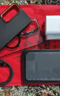 گوشی s24 fe سامسونگ همراه با شارژر
