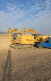 راننده بیل مکانیکی هستم