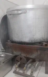 دیگ بزرگ پلو پز و اجاق بزرگ