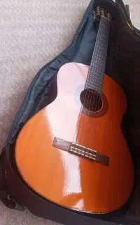 گیتار یا ماهاC70