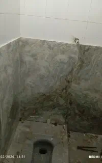 کاشیکاری و بنایی