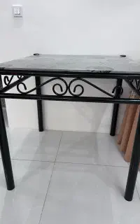 میزغذاخوری