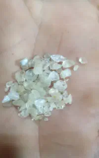 سنگهای خام وتراش نخورده قیمتی ونیمه قیمتی