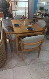 میز غذاخوری
