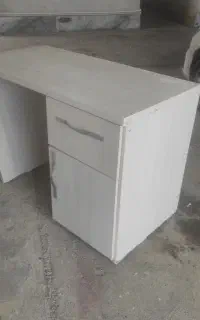 میز