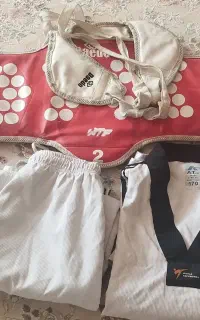 لباس تکواندو و هوگو