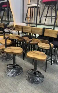 صندلی اپن کانتر  کف چوب