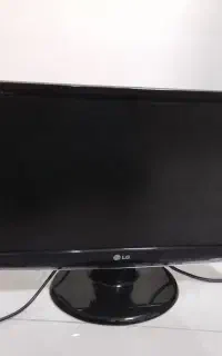 کیبورد و مانیتور