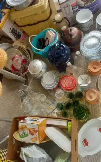 تعدادی وسایل آشپزخانه