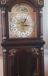 ساعت پایه ایستاده درحدنو کاملا سالم بوده