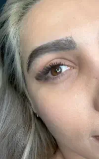 اکستنشن مژه با تخفیف ۴۰ درصد به مدت یک هفته