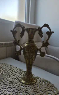 گلدان برنزی