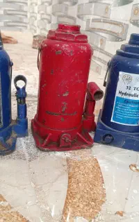 جک فروشی ۳۲تون