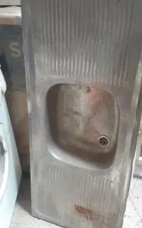 سینک ظرفشویی و هود ( آشپزخانه )