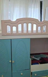 تخت دو طبقه کاملا سالم